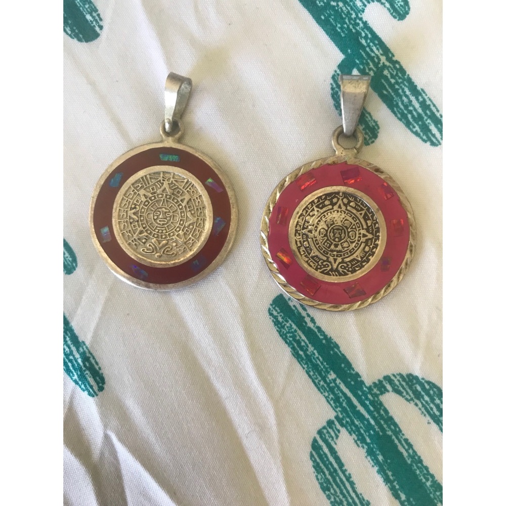 Vintage necklace pendants - Picture 1 of 5